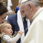 papa francesco e i piccoli